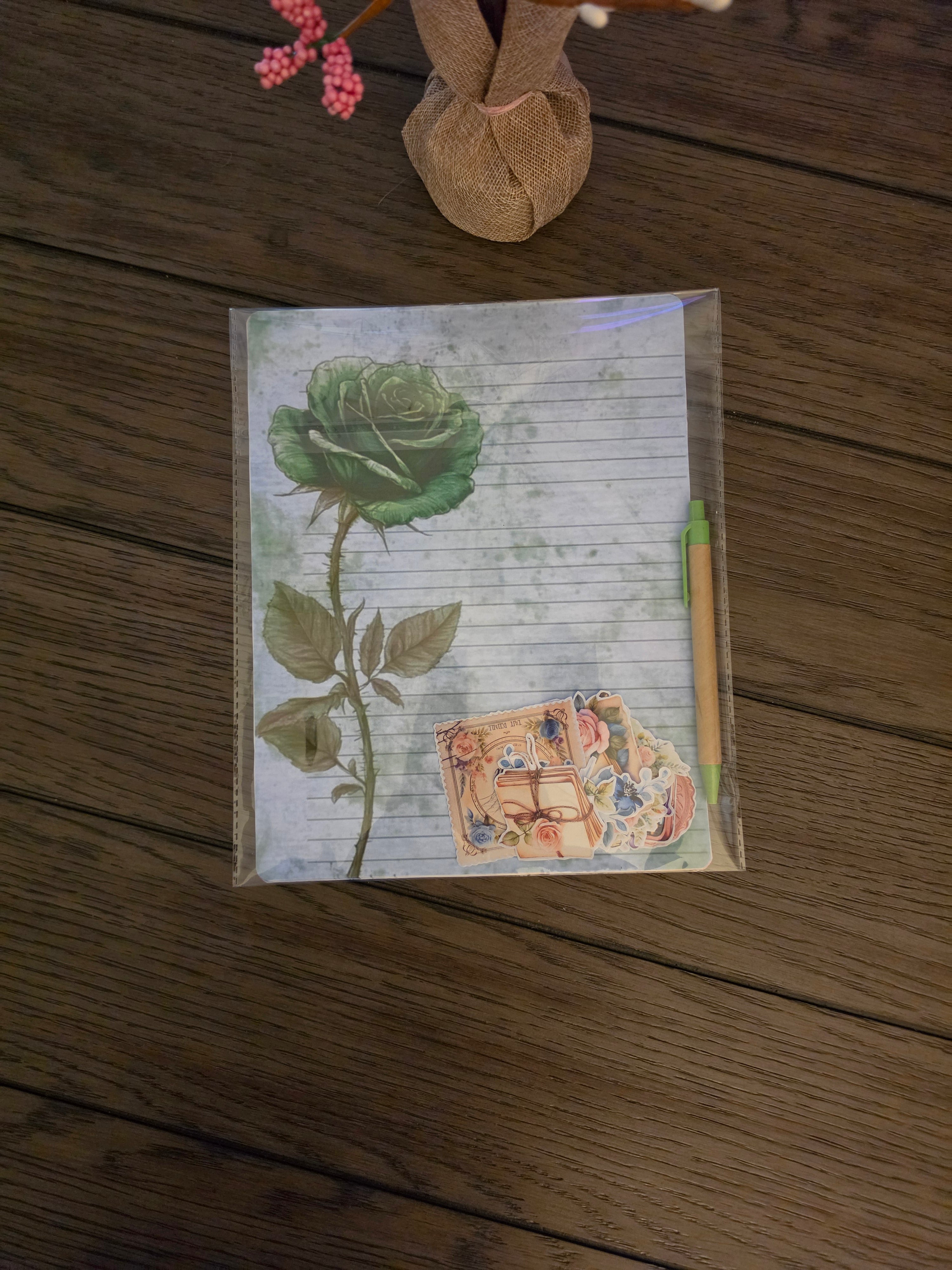 Beautiful rose lined stationery
