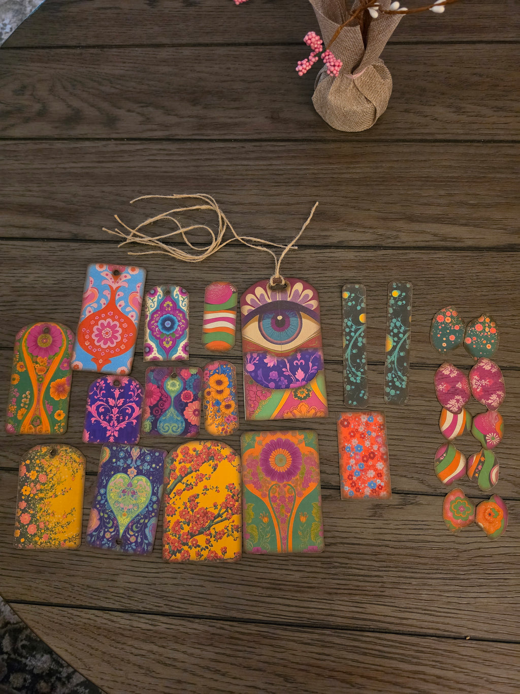 Bright groovy vibes loaded tag