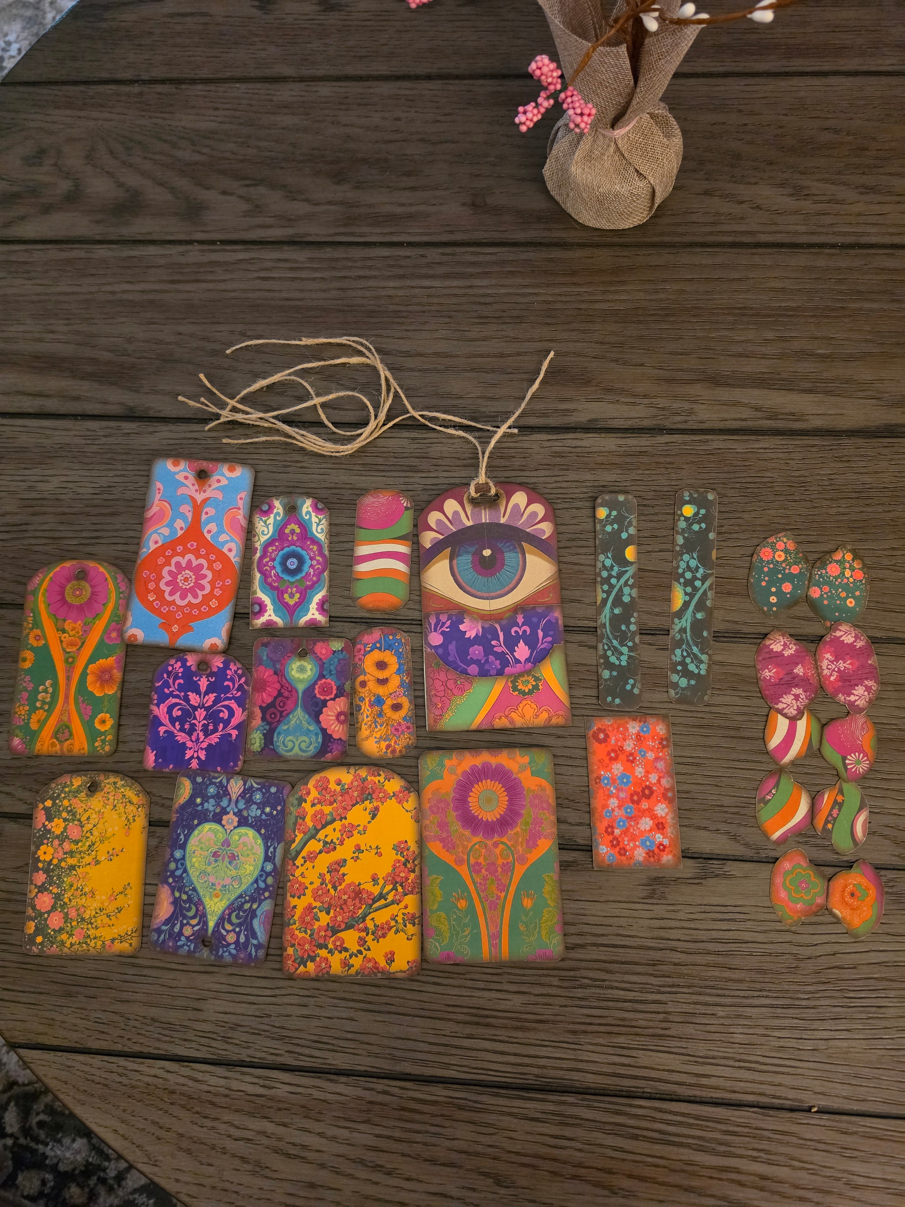 Bright groovy vibes loaded tag